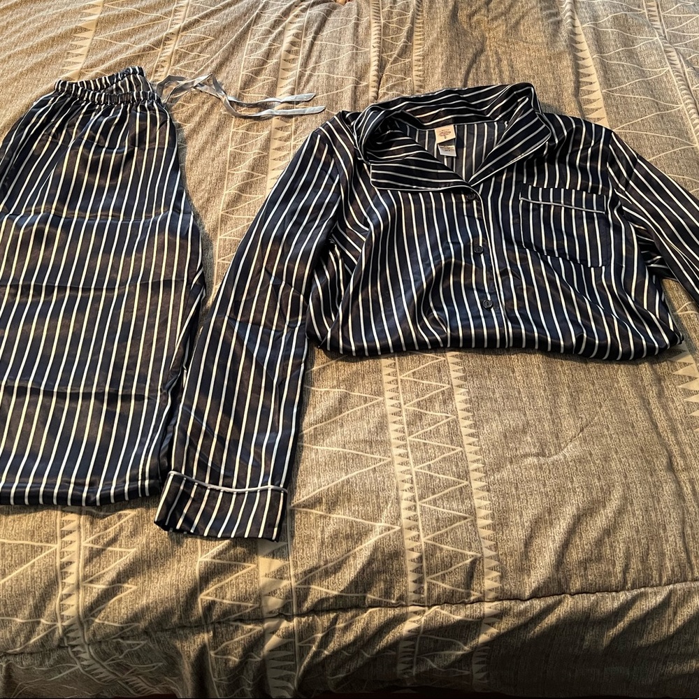 Satin Pajamas (set)